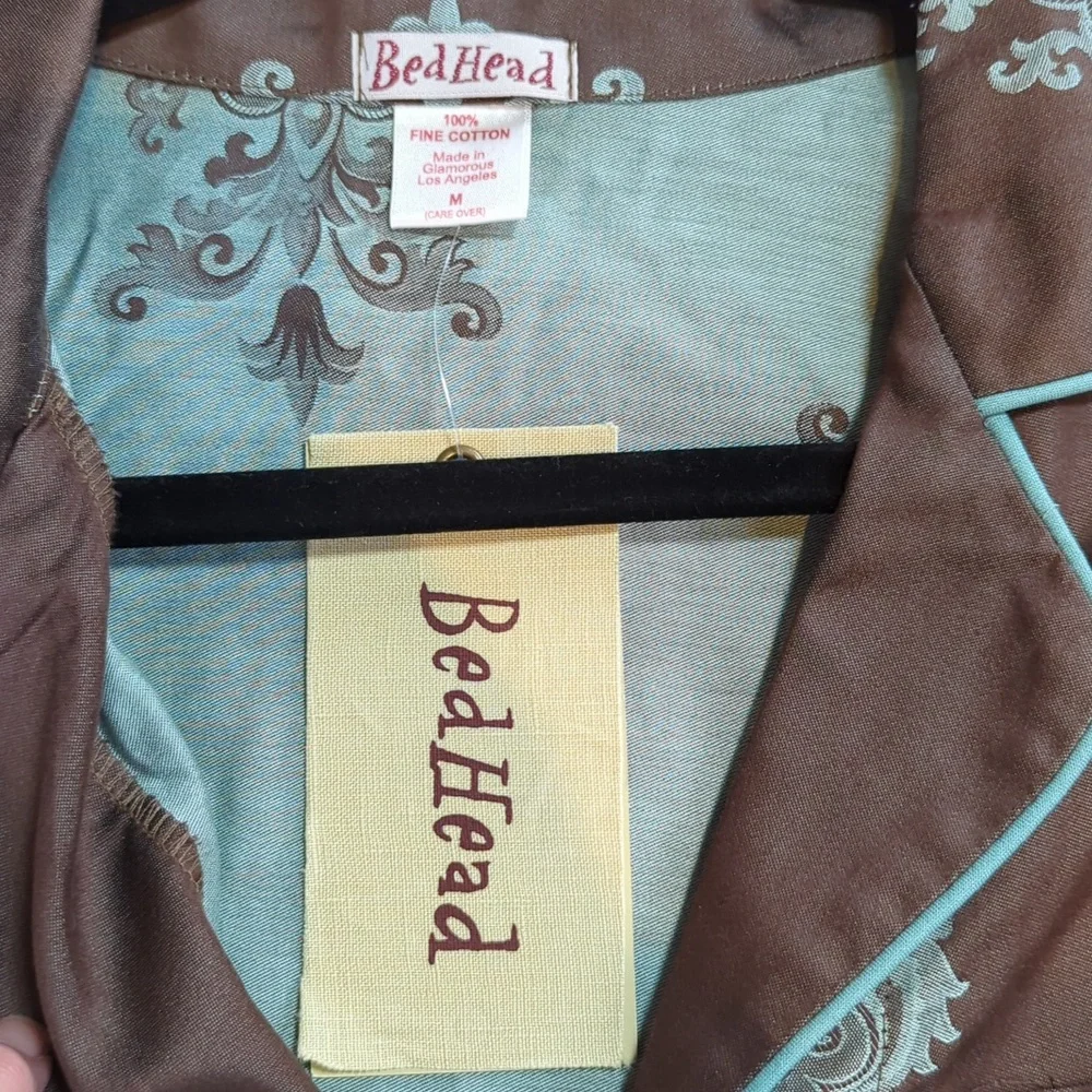 Bedhead, brown and teal fleur de lis pajama top. Med